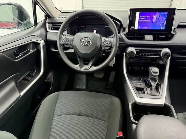 Used 2025 Toyota RAV4 LE image 31