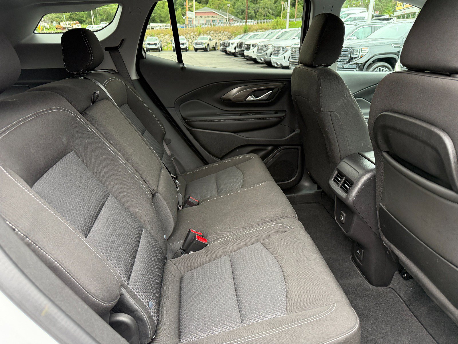 Used 2024 GMC Terrain SLE w/ Driver Convenience Package AWD/4WD image 19