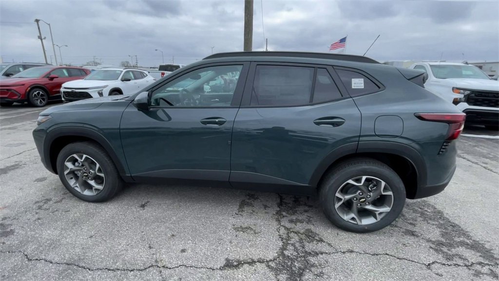 New 2026 Chevrolet Trax LT w/ Driver Confidence Package image 7