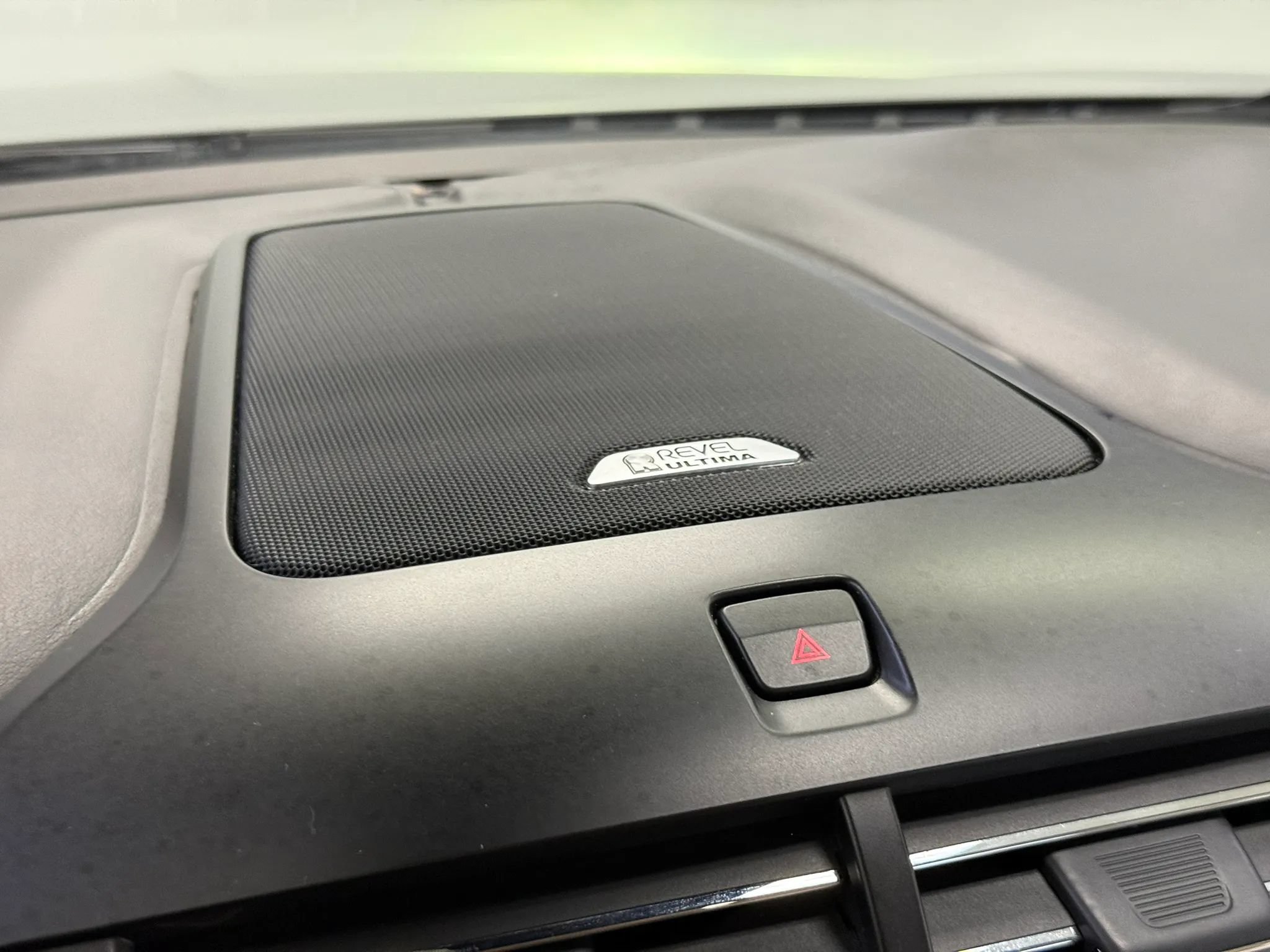 Used 2017 Lincoln Continental Black Label w/ Technology Package FWD image 31