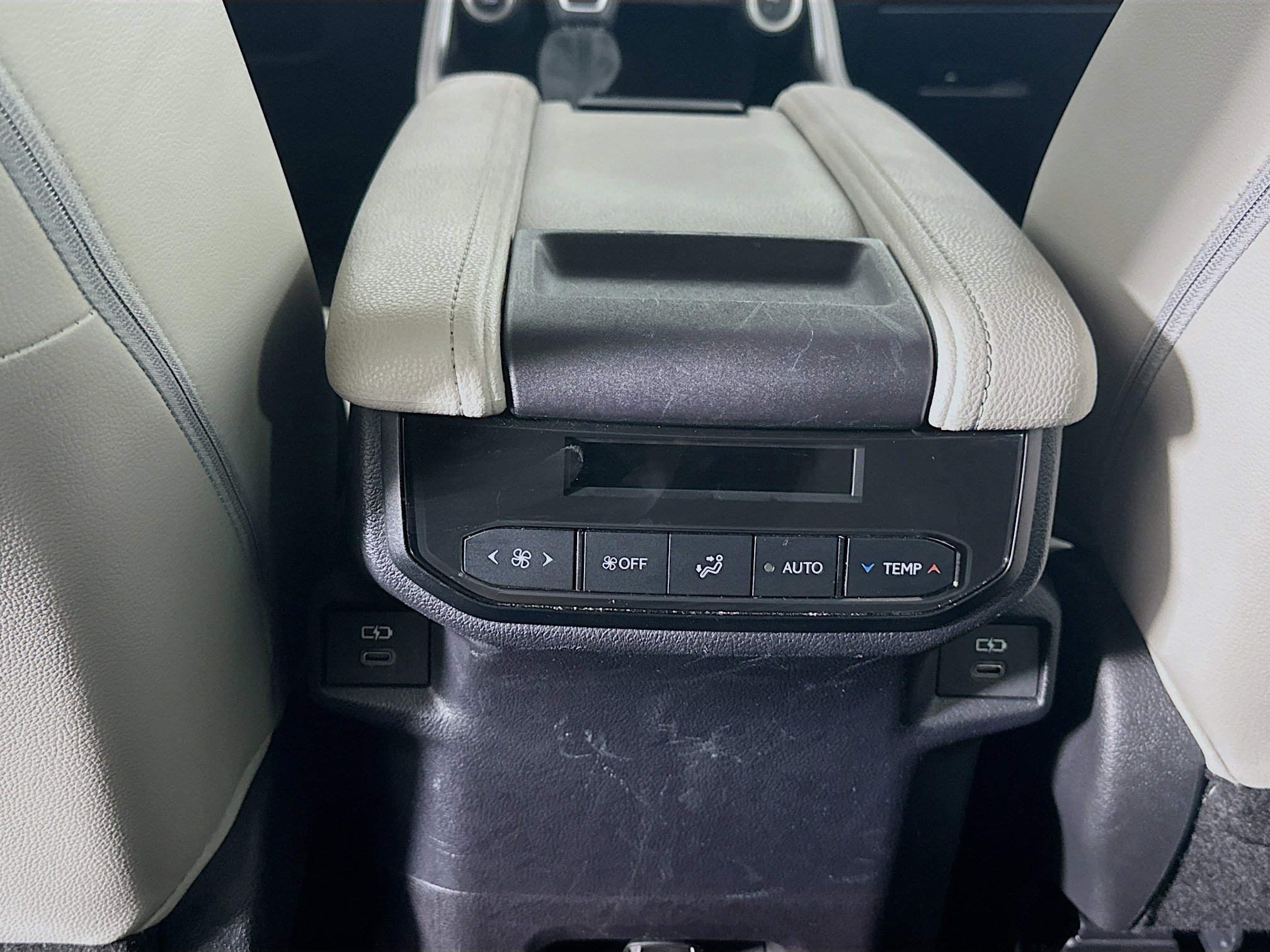 Used 2025 Toyota Grand Highlander FWD image 28