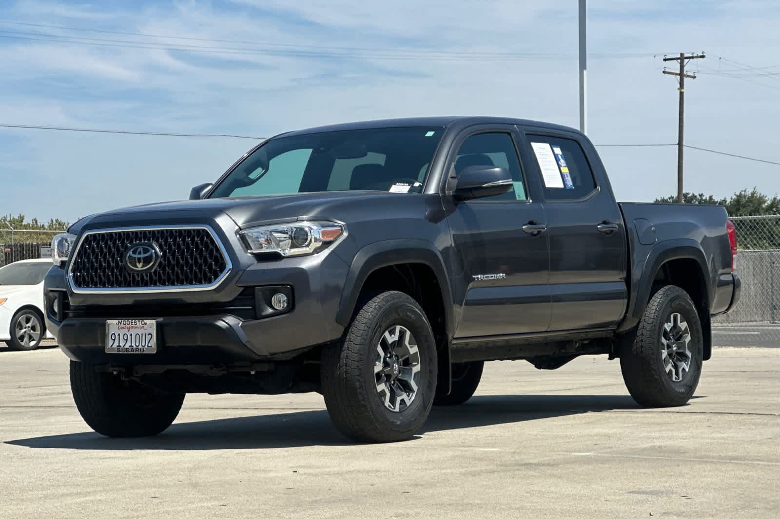 Used 2019 Toyota Tacoma TRD Off-Road AWD/4WD image 7