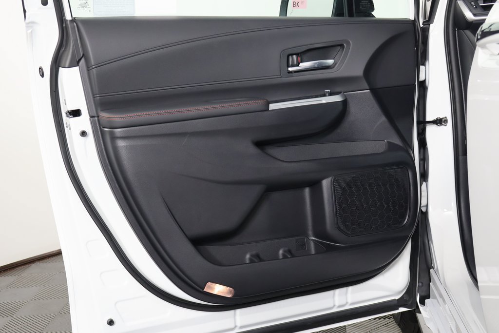 New 2026 Toyota Sienna XSE FWD image 8