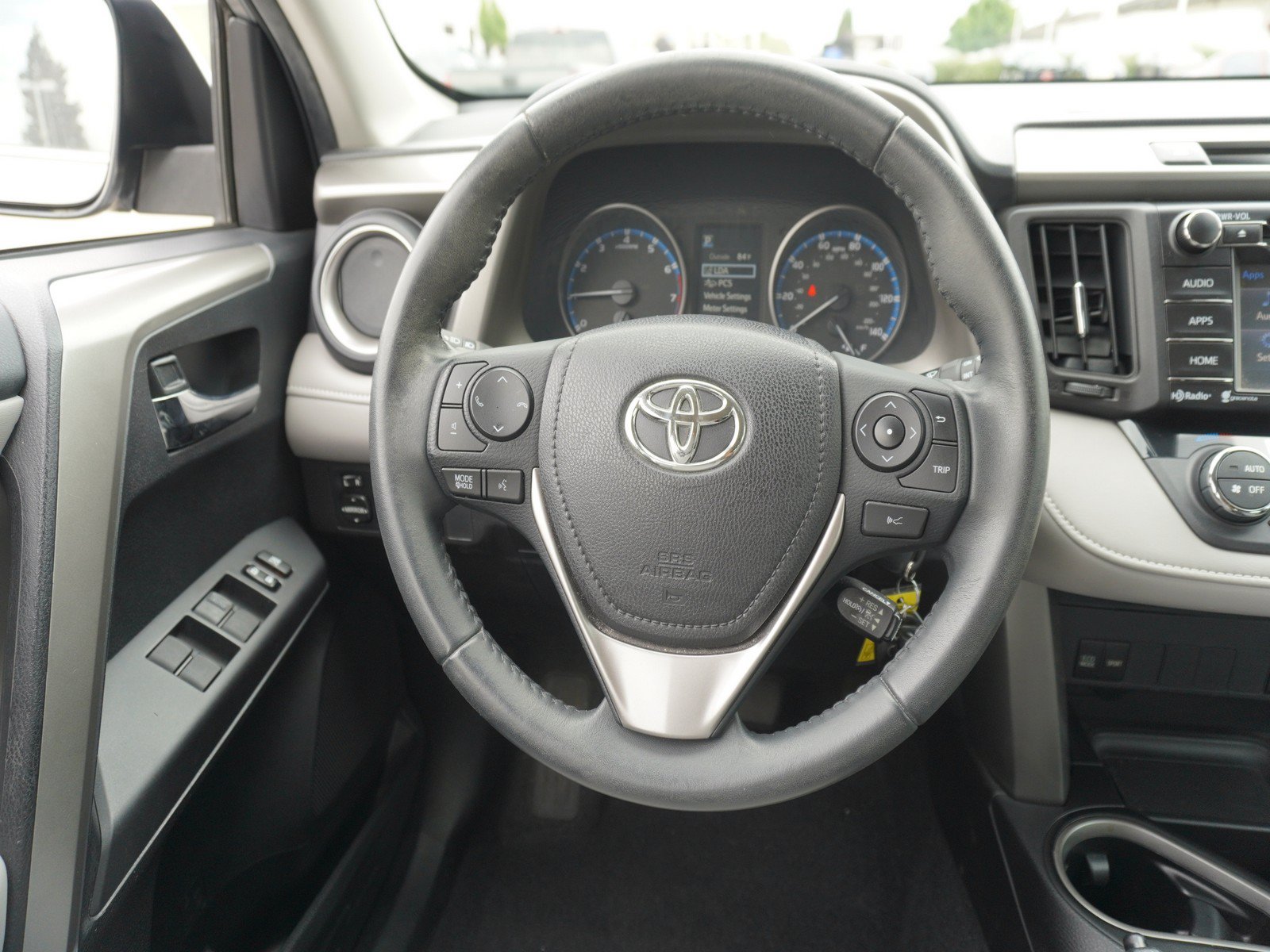 Used 2017 Toyota RAV4 XLE w/ Plus Special Value Package AWD/4WD image 15