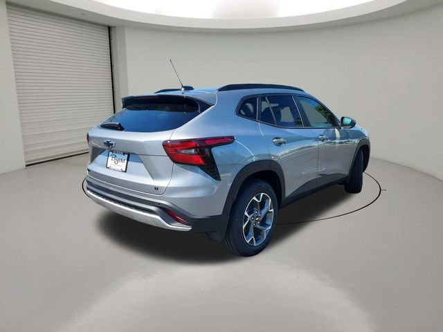 New 2026 Chevrolet Trax LT w/ Sunroof Package FWD image 7