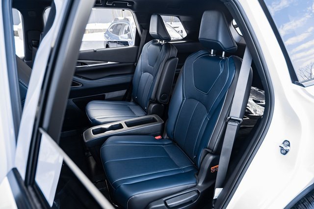 New 2026 INFINITI QX60 Sport w/ Dark Cargo Package image 12