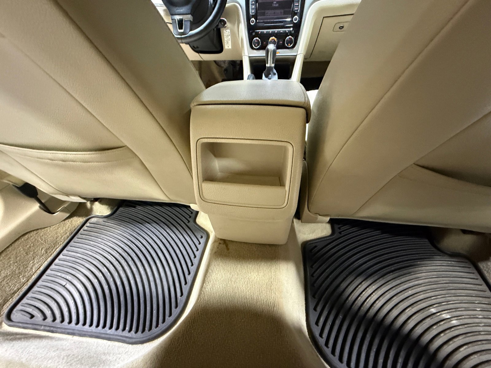 Used 2012 Volkswagen Passat 2.5 SE image 32