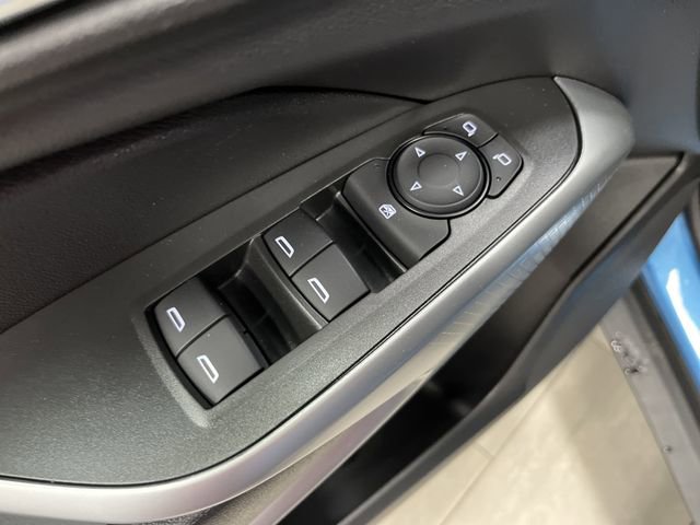 Used 2025 Chevrolet Trax RS w/ Sunroof Package image 26