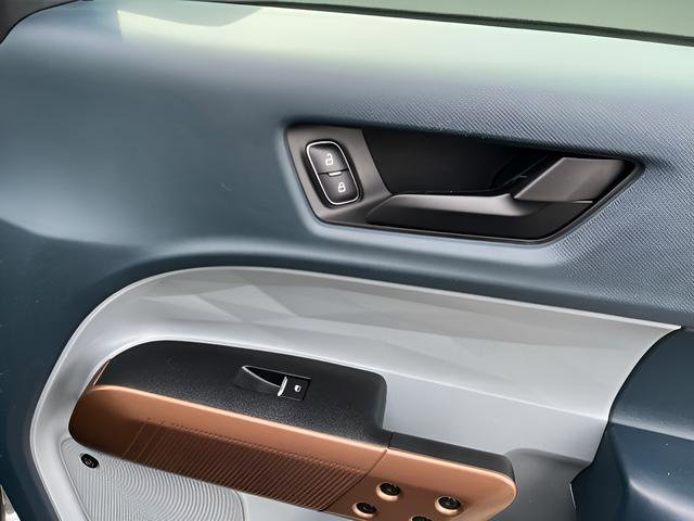 Used 2022 Ford Maverick Lariat w/ Lariat Luxury Package image 35