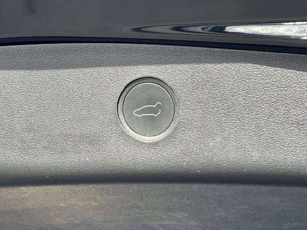 Used 2023 Tesla Model 3 Standard Range RWD image 13