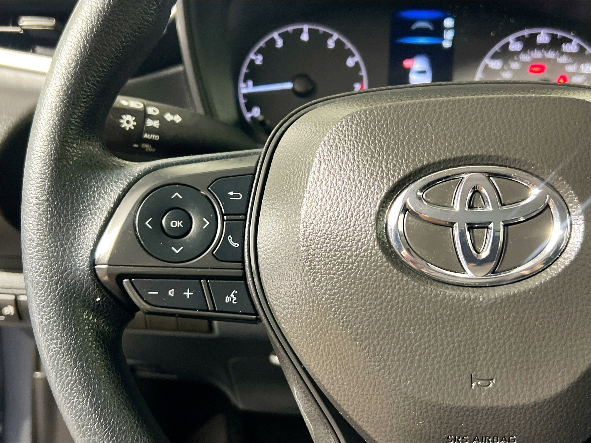 Used 2024 Toyota Corolla LE image 18