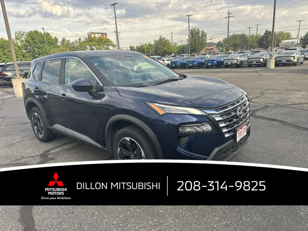 Used 2025 Nissan Rogue SV AWD/4WD image 12