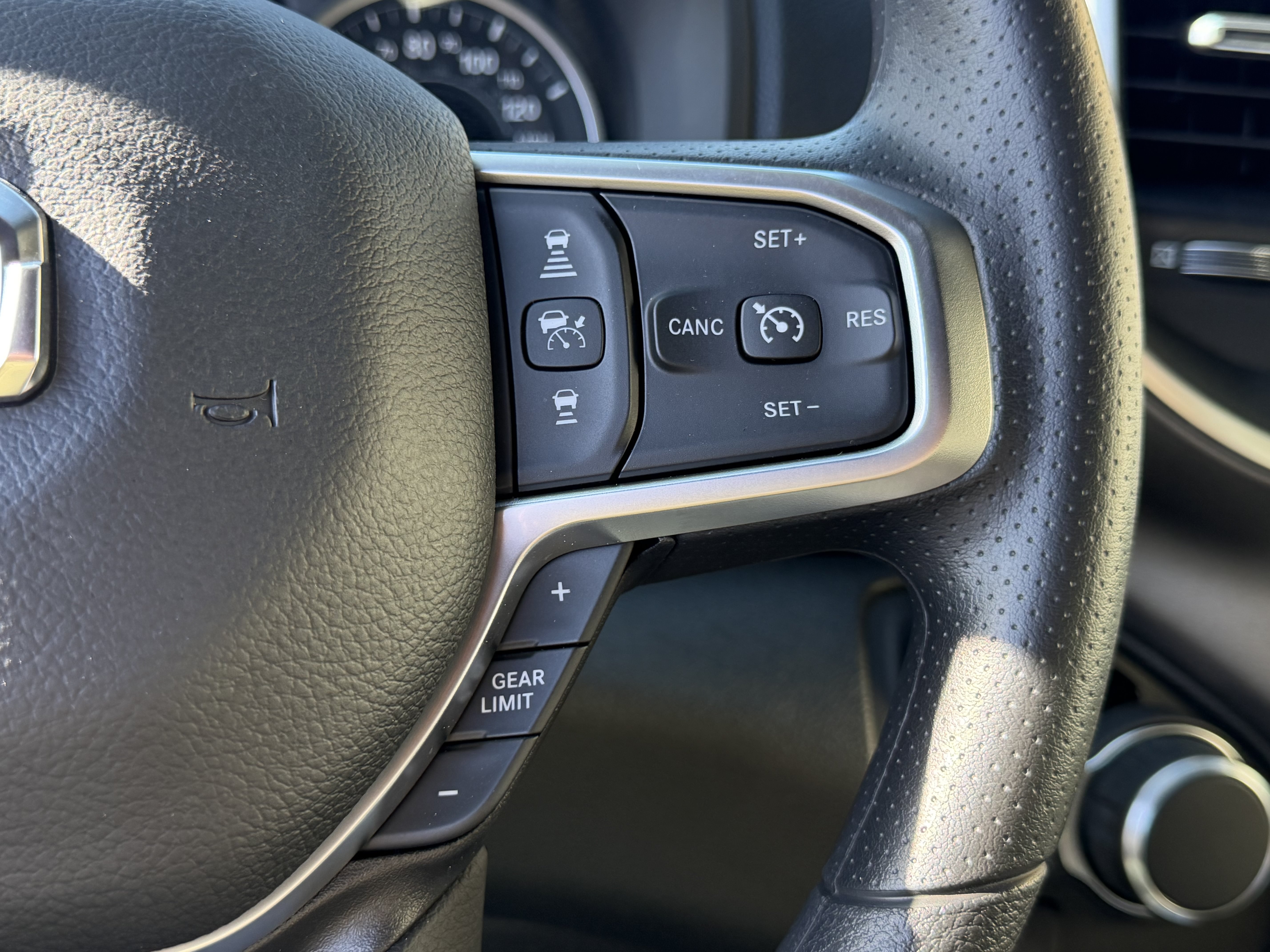 New 2026 RAM 1500 Express AWD/4WD image 22