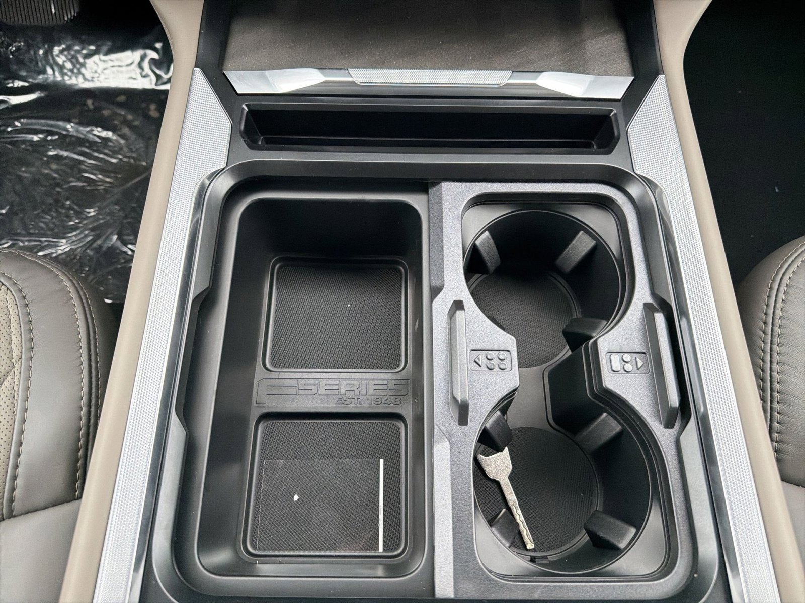 New 2026 Ford F450 Platinum w/ Platinum Plus Package image 23