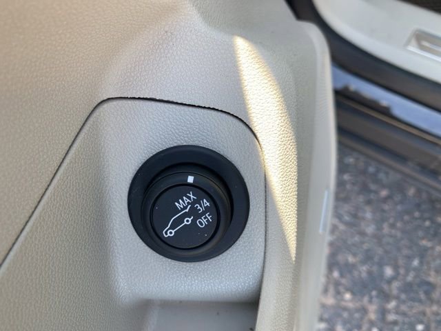 Used 2024 GMC Terrain Denali AWD/4WD image 17