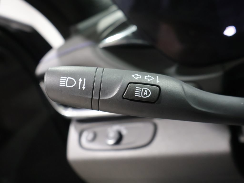 Used 2024 Buick Envista Sport Touring w/ Experience Buick Package FWD image 36