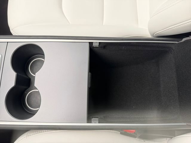 Used 2021 Tesla Model Y Performance image 22