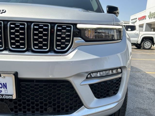 Used 2023 Jeep Grand Cherokee Summit w/ Adv Protech Group IV image 3