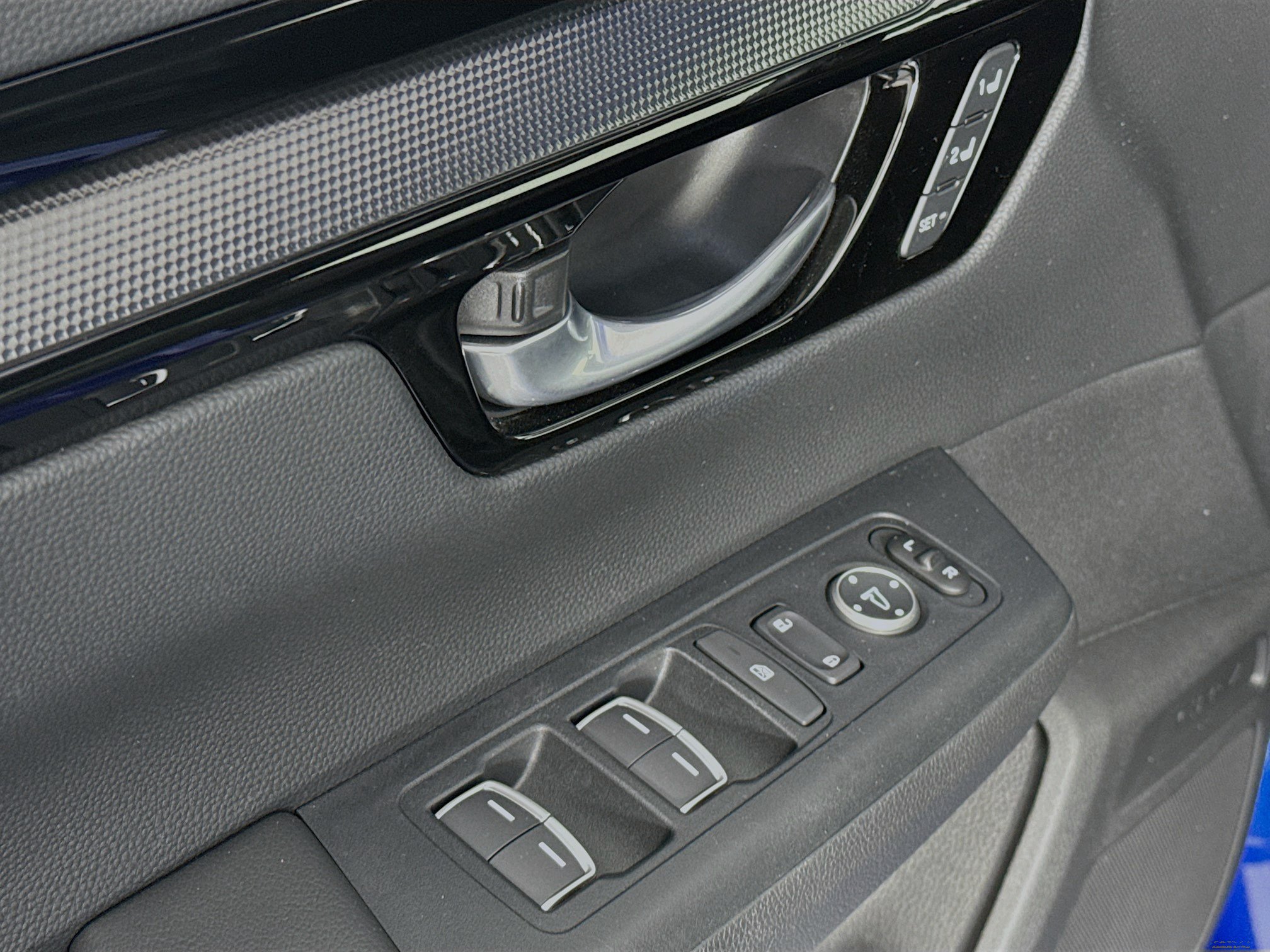 Certified 2025 Honda CR-V Sport Touring image 18