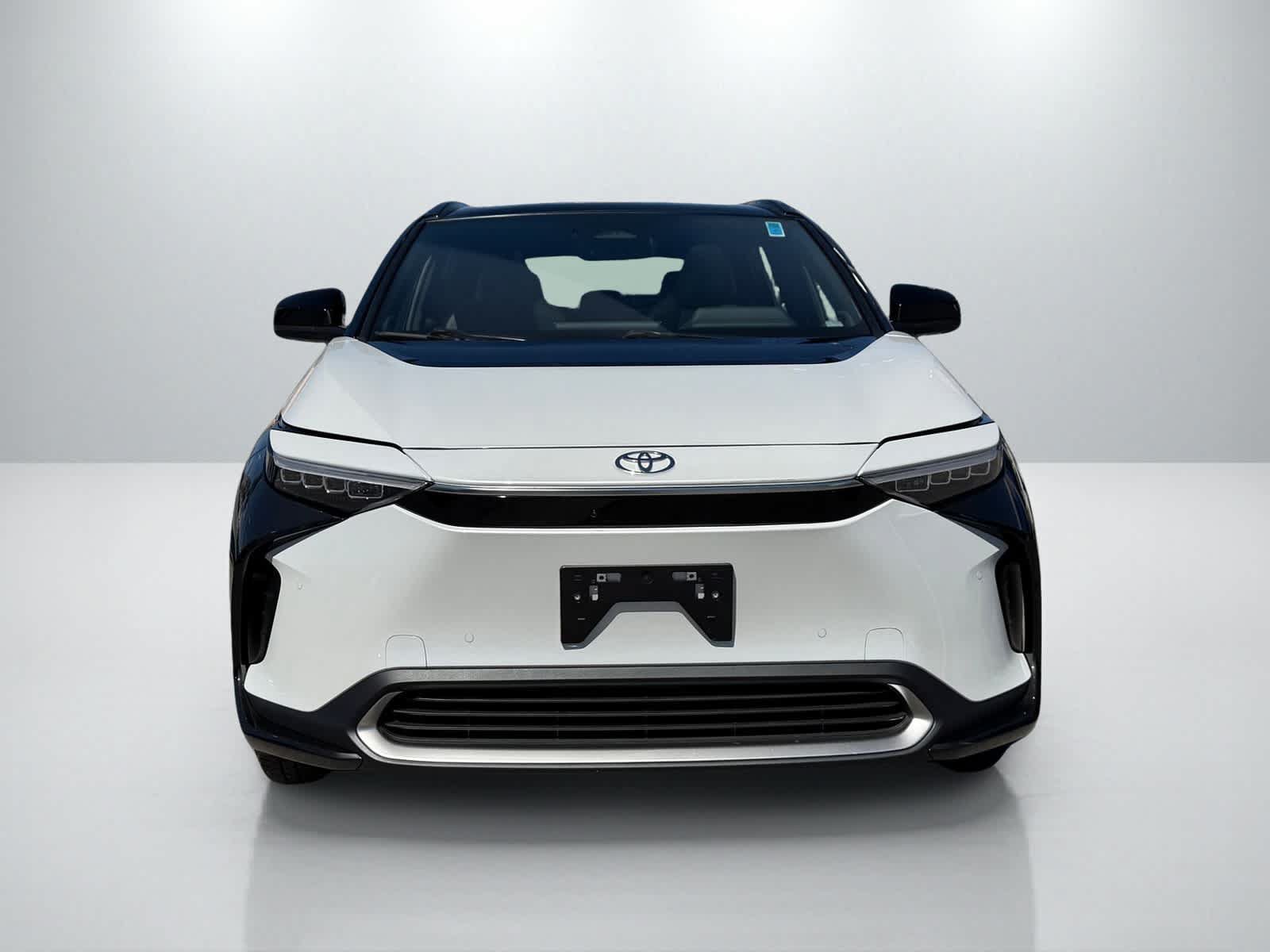 Used 2023 Toyota bZ4X FWD w/ Weather Package image 13