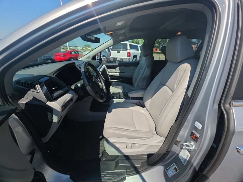 Used 2023 Honda Odyssey Touring image 10