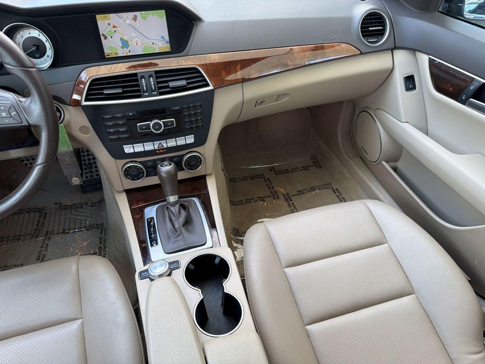 Used 2012 Mercedes-Benz C 300 4MATIC Sedan image 29