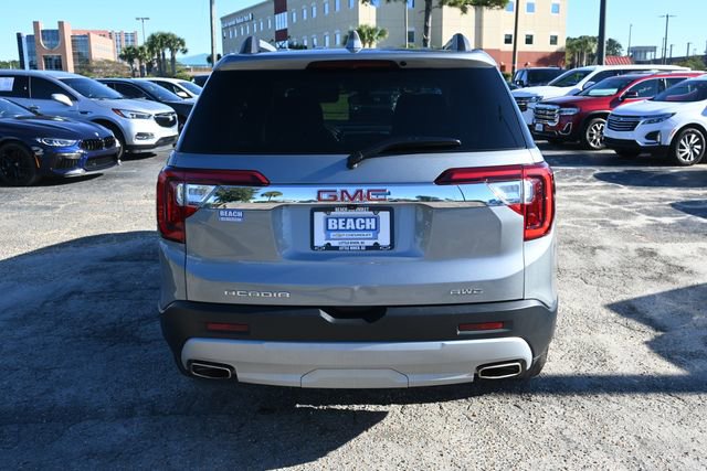Used 2023 GMC Acadia SLE w/ Driver Convenience Package image 4