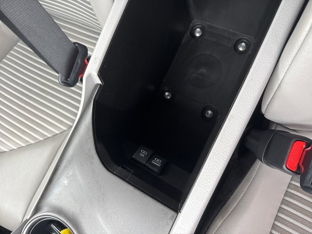 Used 2024 Toyota Camry SE image 37