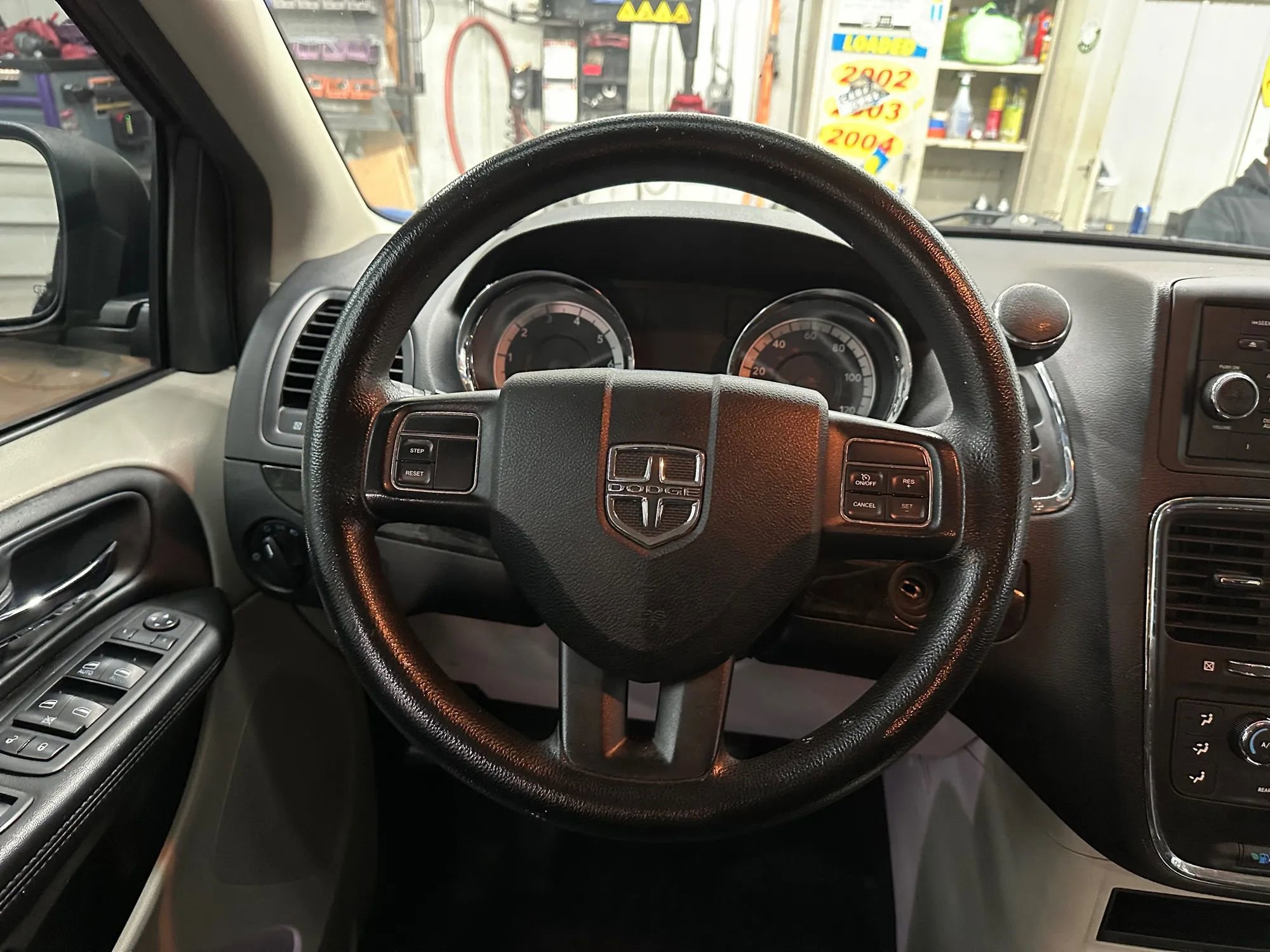 Used 2014 Dodge Grand Caravan SE w/ Quick Order Package 29E SE image 12