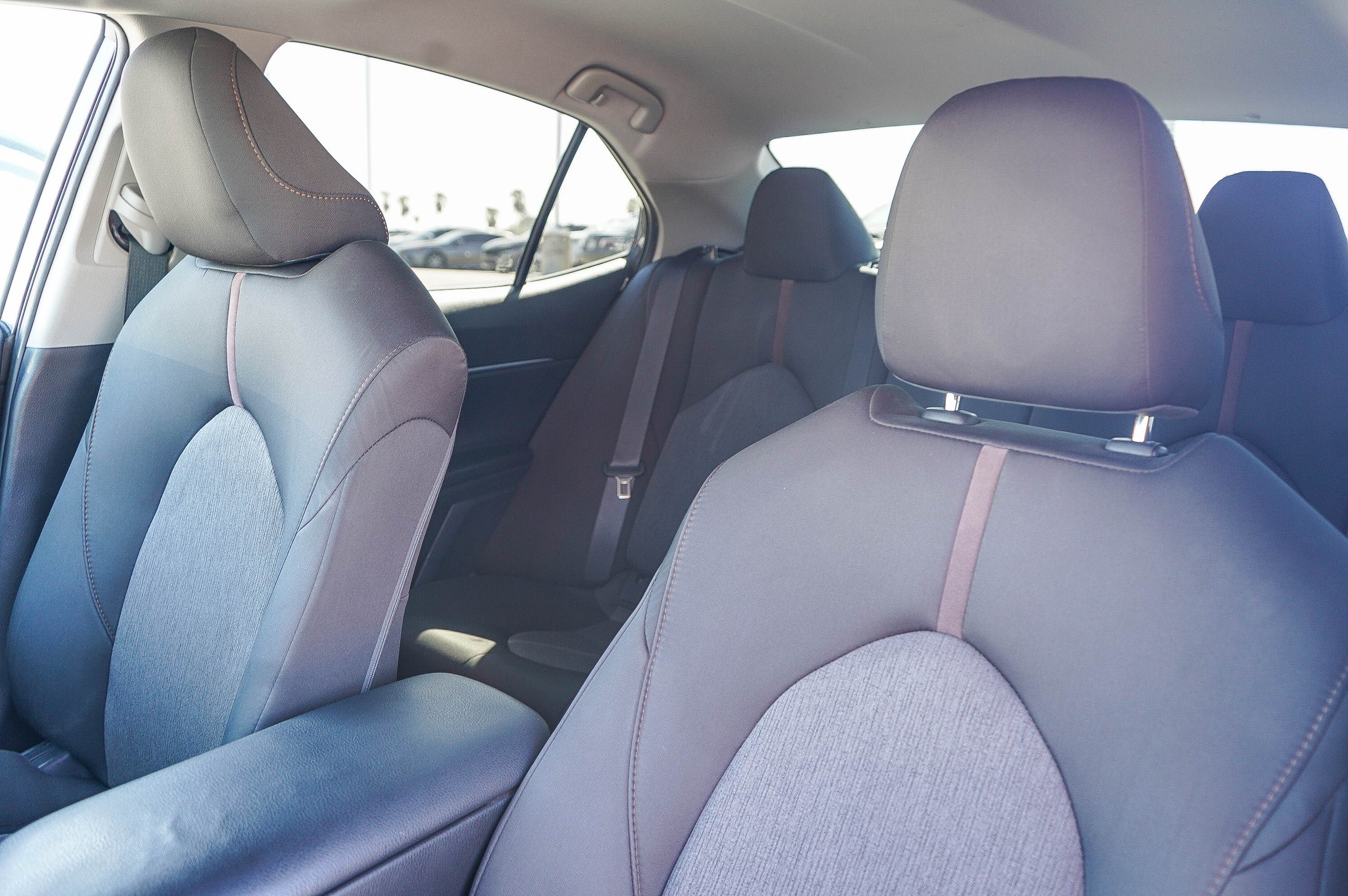 Used 2019 Toyota Camry LE w/ Carpet Mat Package FWD image 25