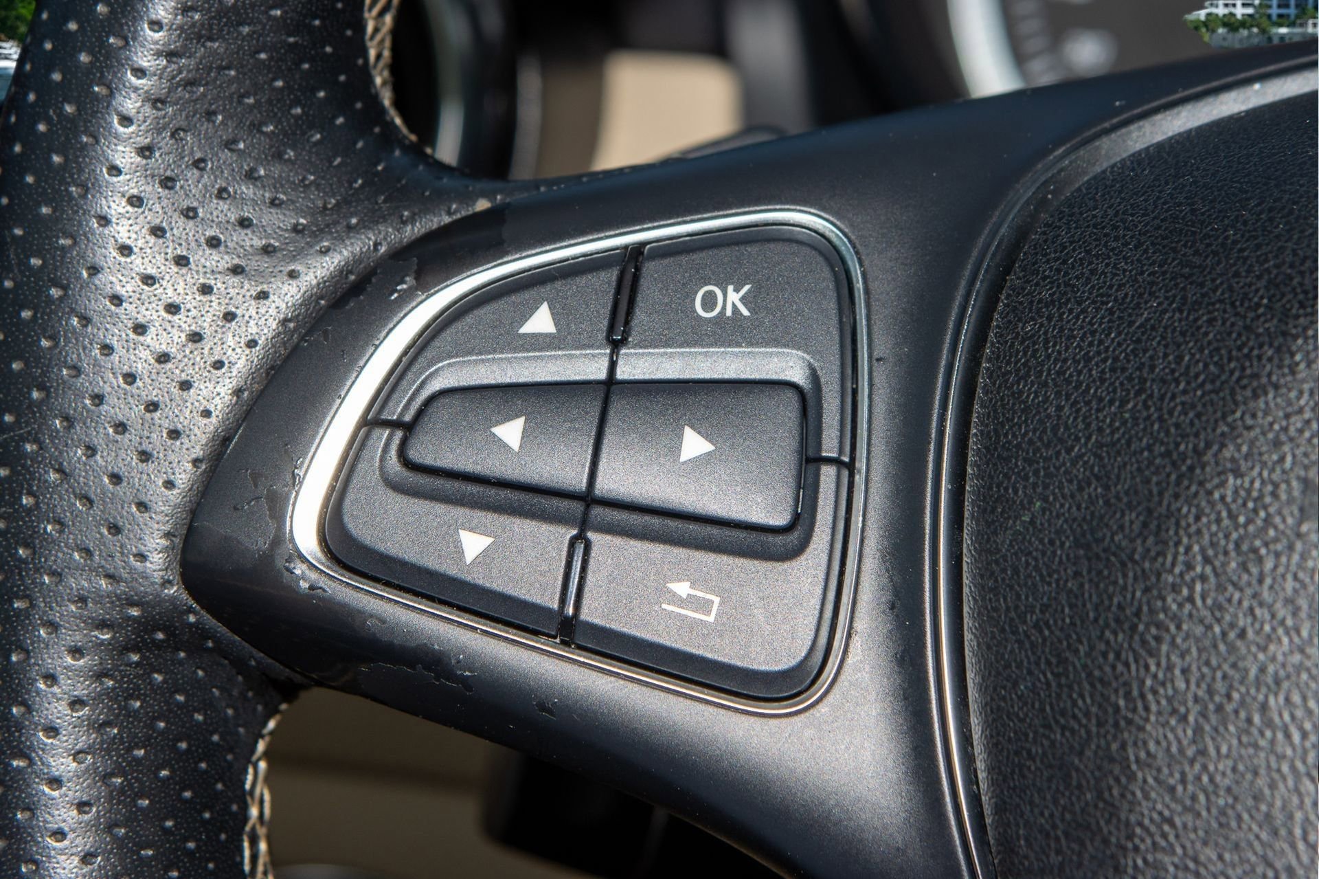 Used 2020 Mercedes-Benz GLA 250 GLA 250 w/ Multimedia Package image 30