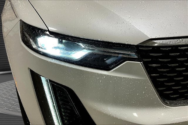 Certified 2023 Cadillac XT6 Luxury AWD/4WD image 33