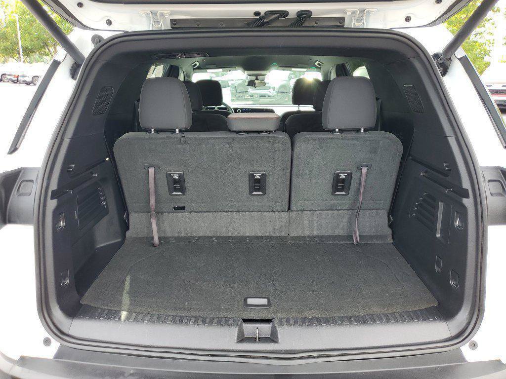 Certified 2024 Chevrolet Traverse LT w/ LPO, Floor Liner Package AWD/4WD image 31