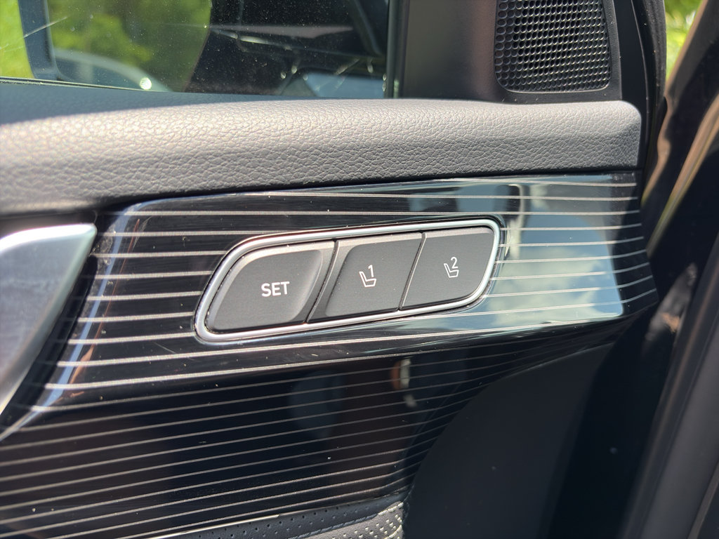 Certified 2025 Hyundai Palisade Calligraphy AWD/4WD image 33