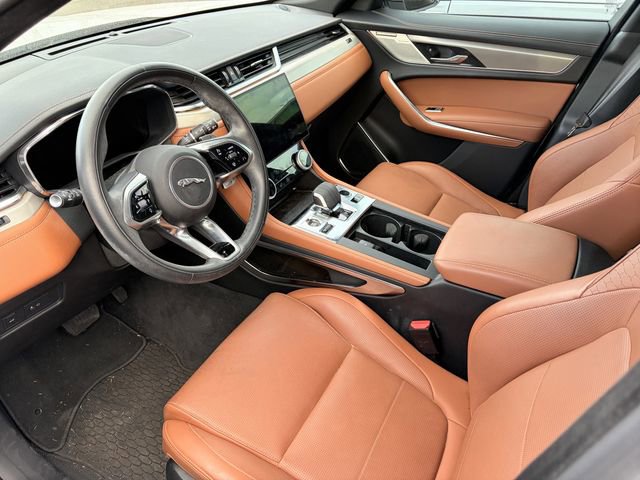 Used 2025 Jaguar F-PACE R-Dynamic S image 8