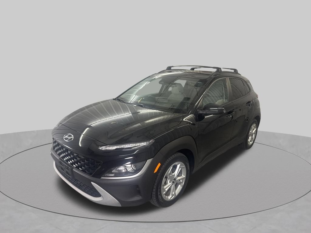 Used 2023 Hyundai Kona SEL FWD image 4
