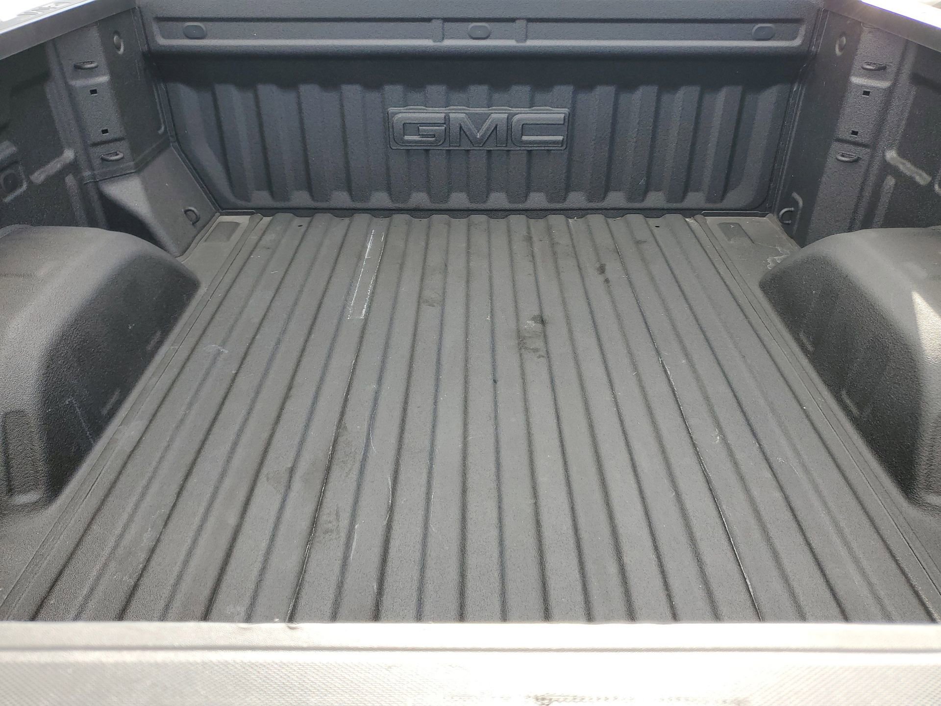 Used 2024 GMC Sierra 1500 SLT w/ SLT Premium Plus Package image 8