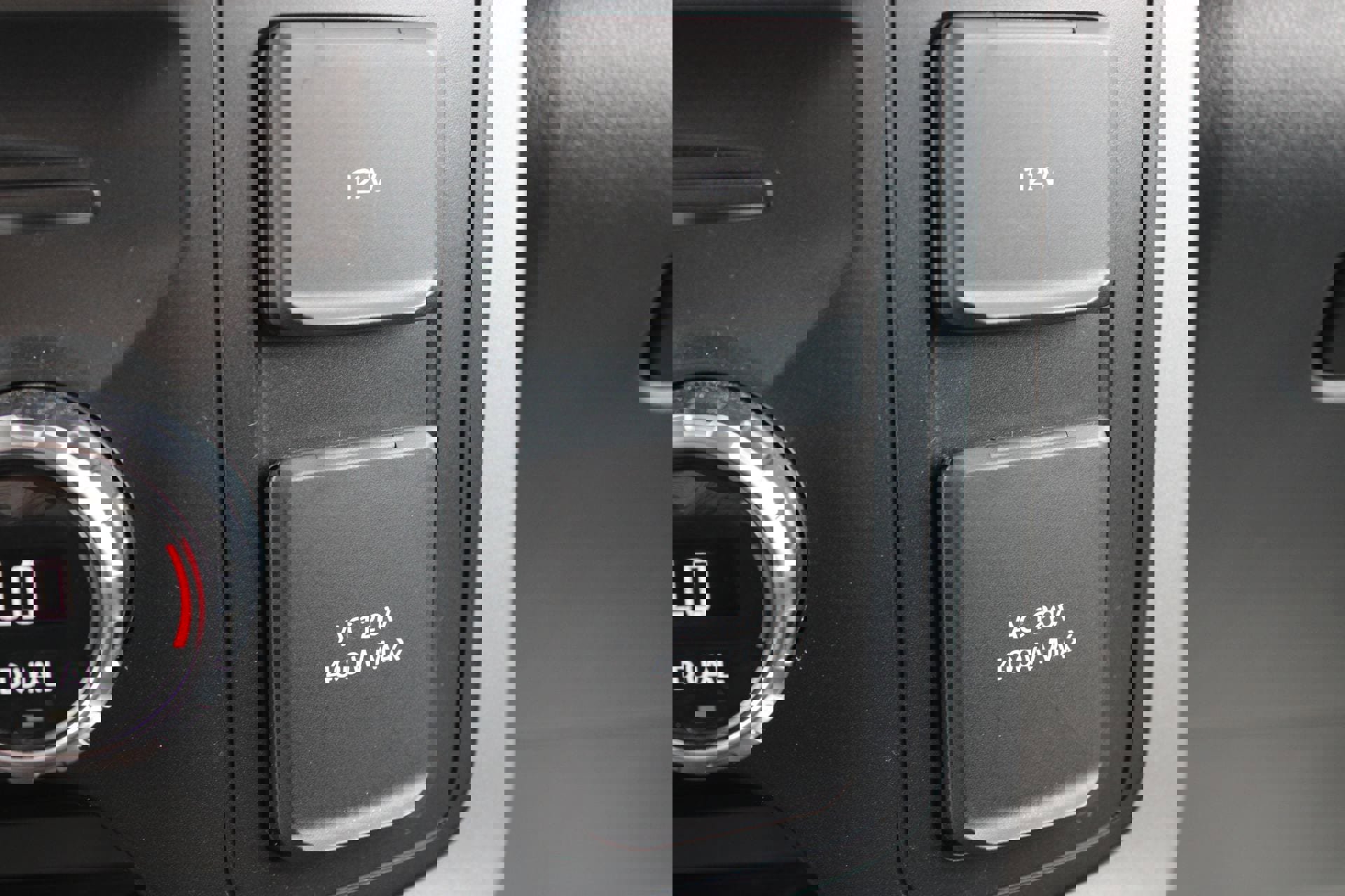 Used 2021 Ford F150 Lariat w/ FX4 Off-Road Package image 40