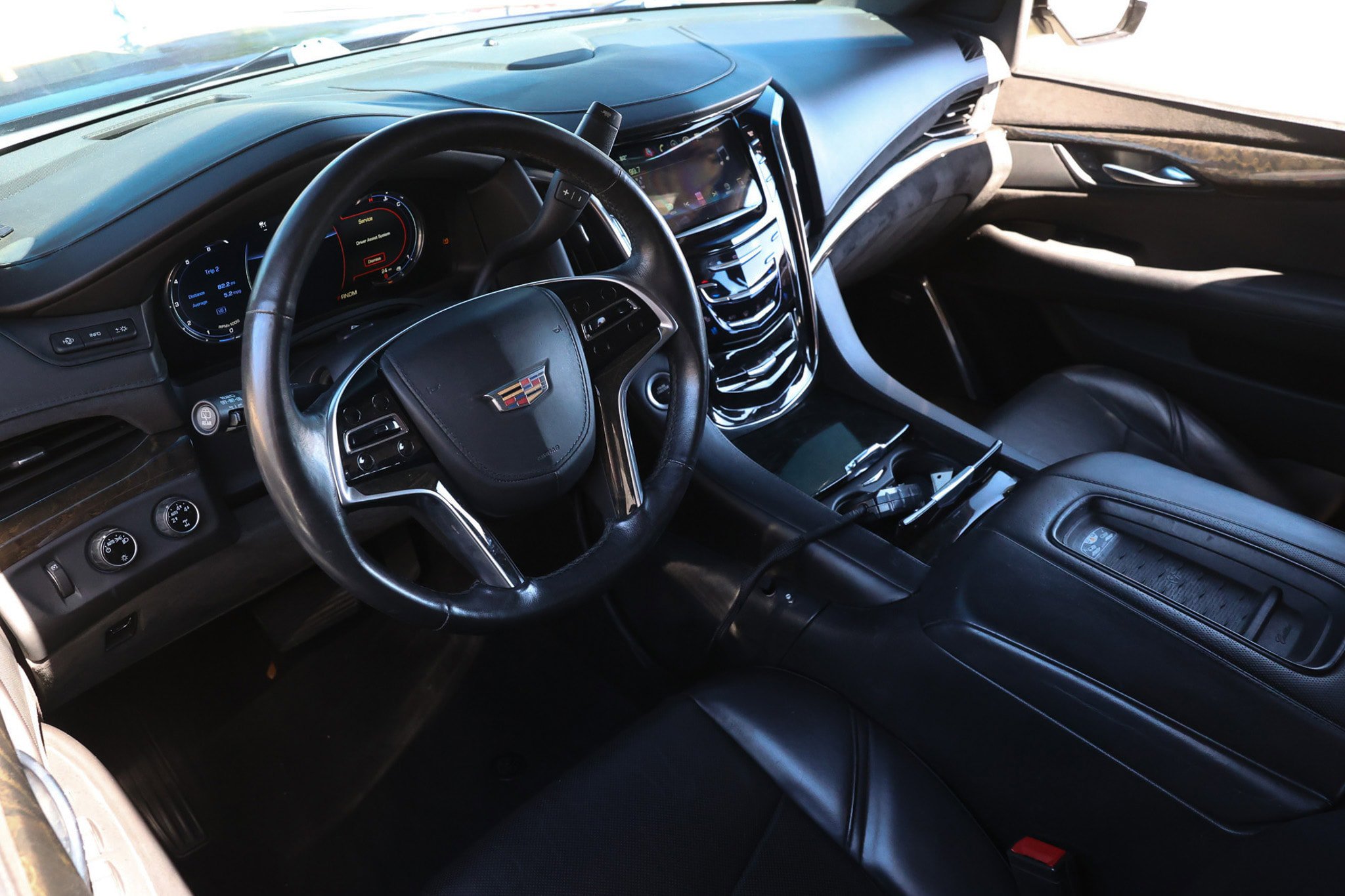 Used 2016 Cadillac Escalade Platinum AWD/4WD image 6