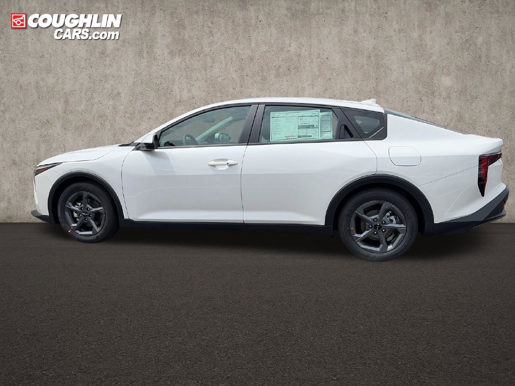 New 2026 Kia K4 FWD image 4