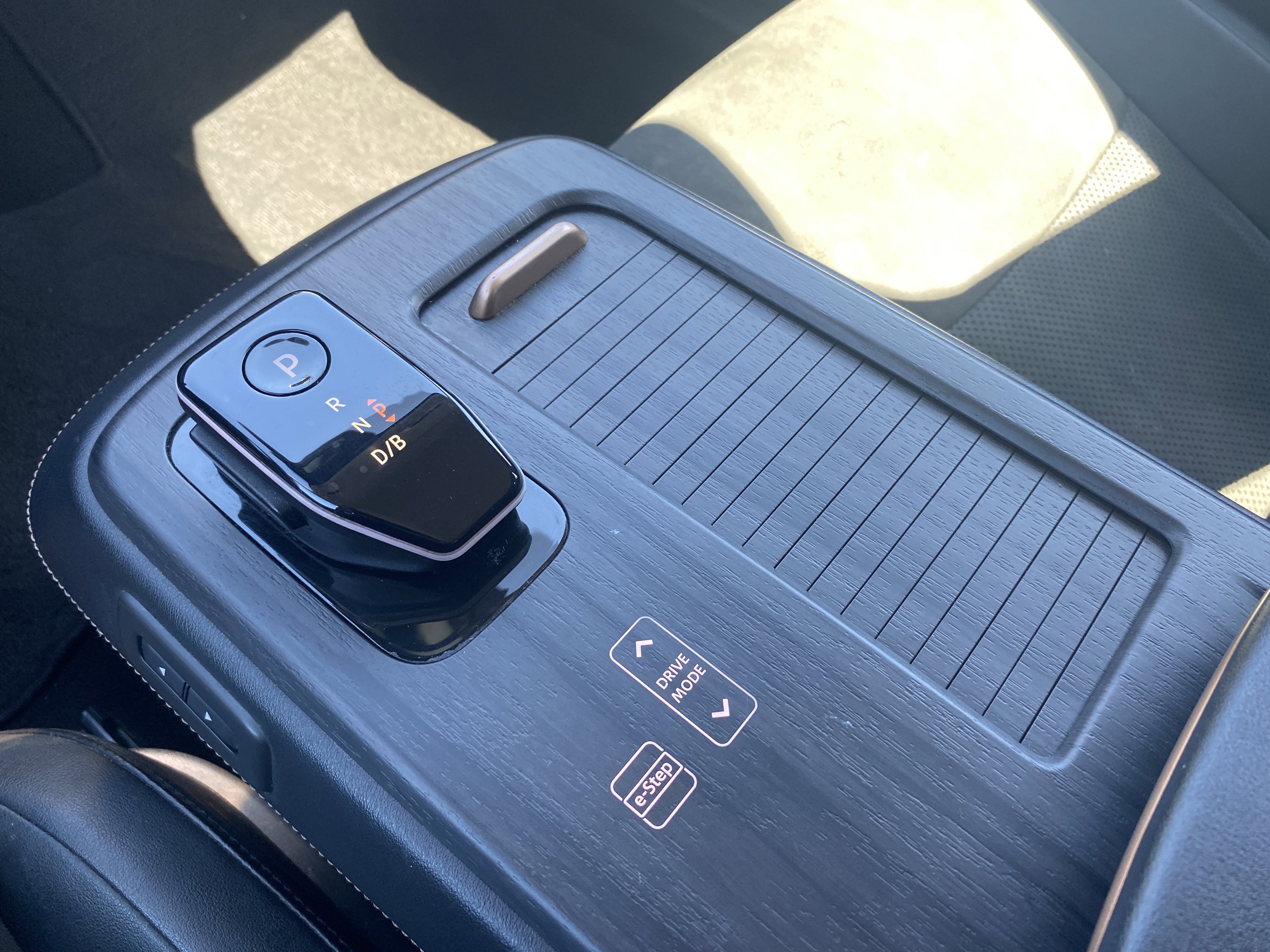 Used 2023 Nissan Ariya ENGAGE image 12