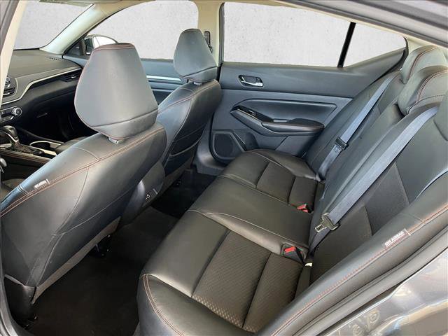 Used 2024 Nissan Altima 2.5 SR image 10