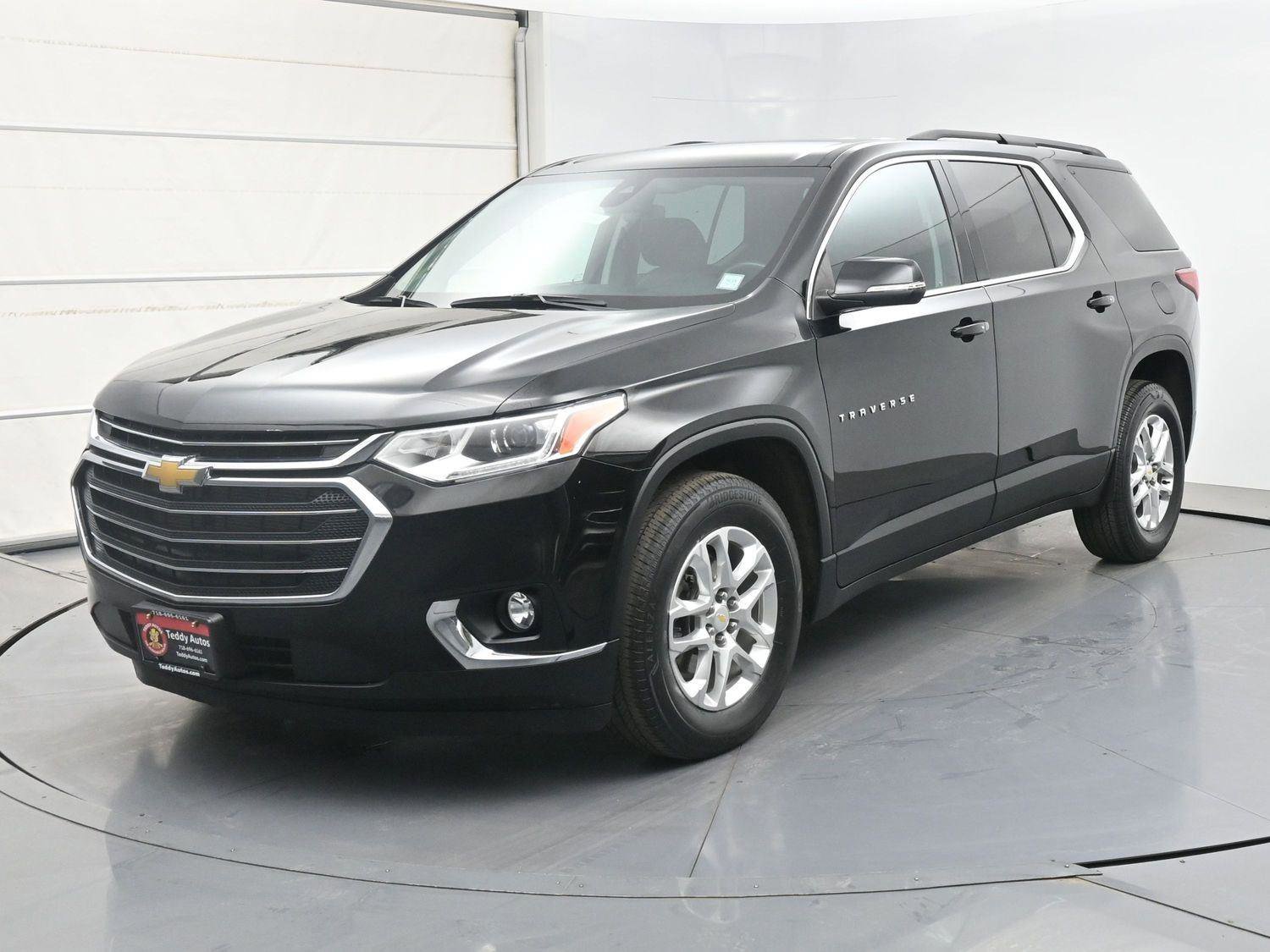 Used 2021 Chevrolet Traverse LT AWD/4WD image 1