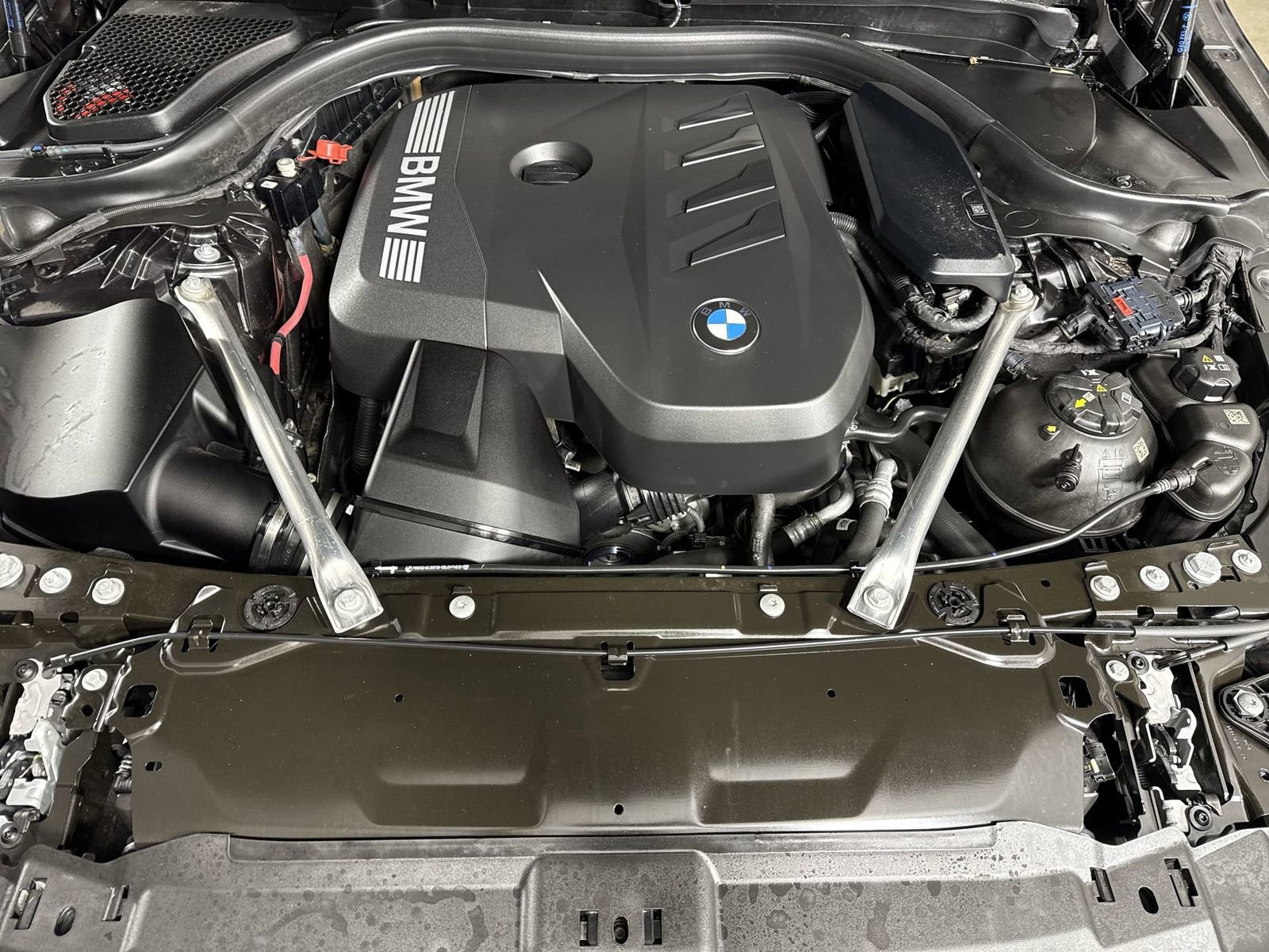 Used 2025 BMW 530i xDrive image 26