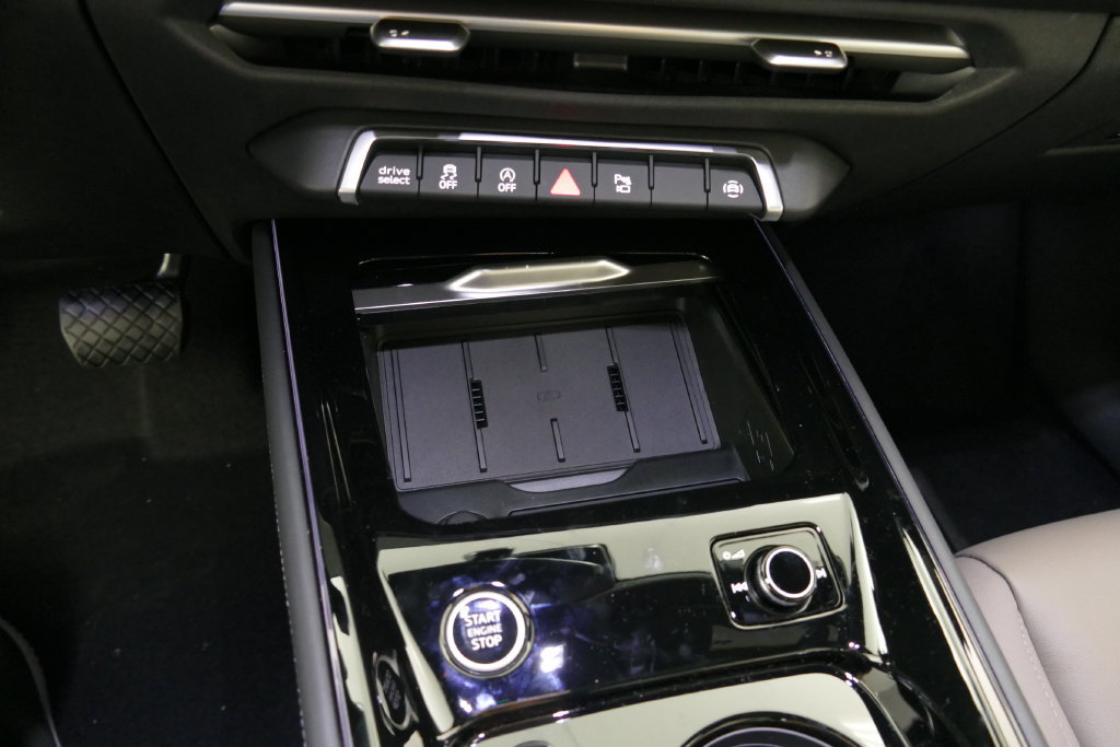 New 2026 Audi Q3 quattro 2.0T AWD/4WD image 19