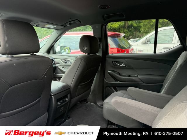 Used 2023 Chevrolet Traverse LT AWD/4WD image 5