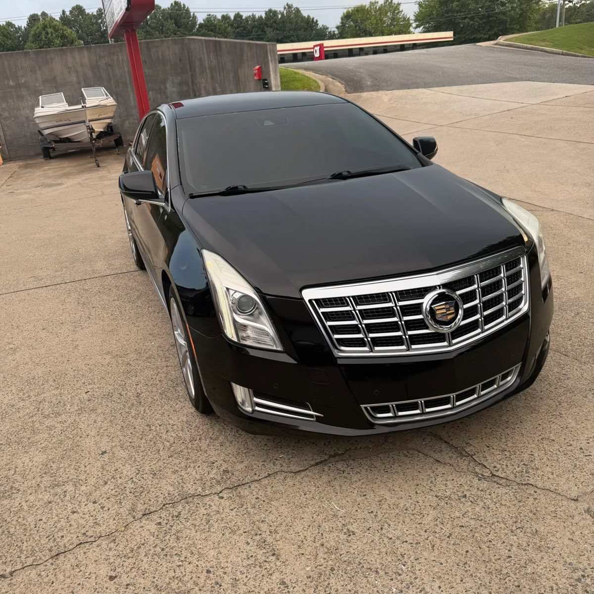 Used 2013 Cadillac XTS Premium FWD image 2