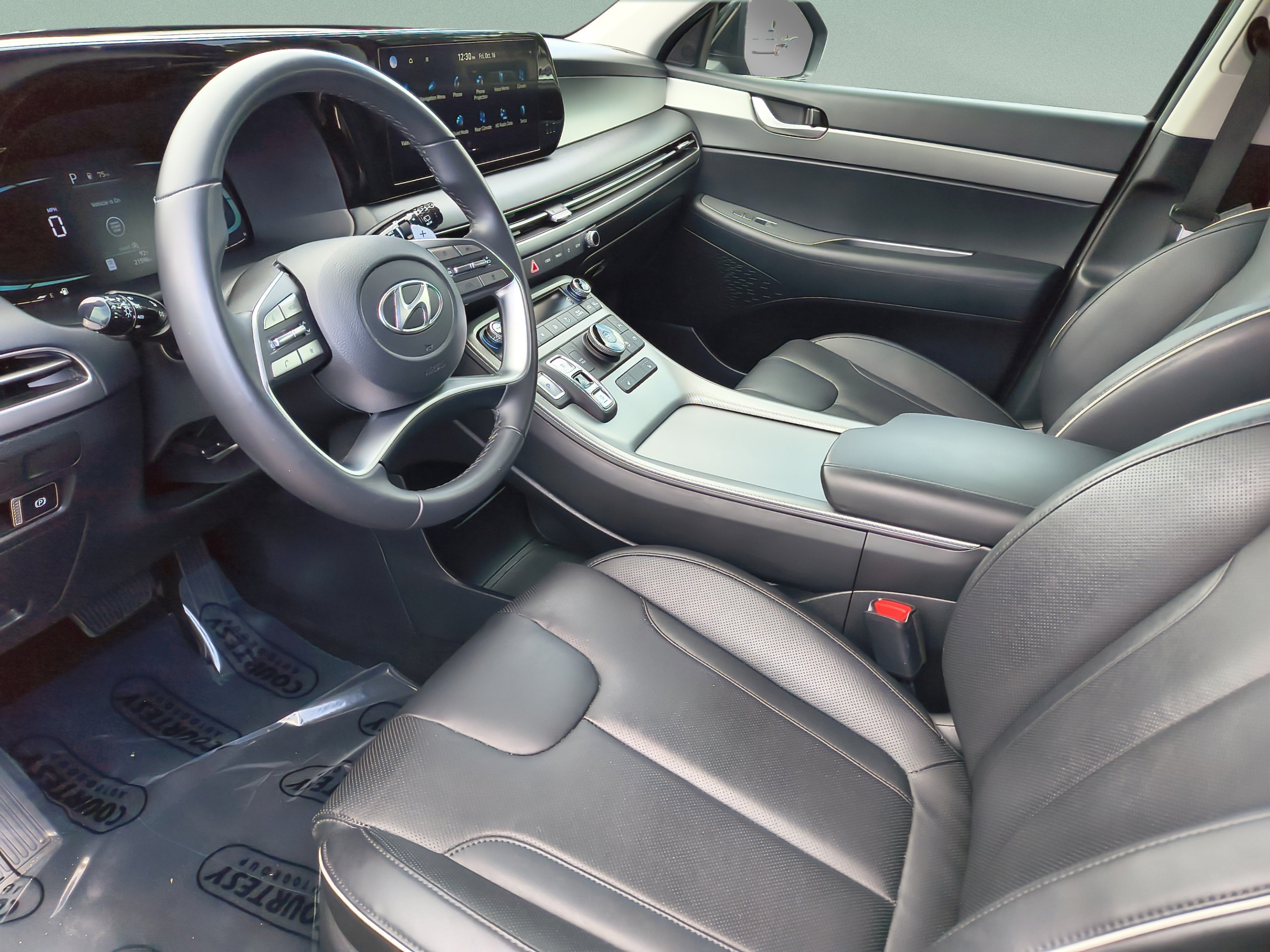 Certified 2024 Hyundai Palisade SEL FWD image 17
