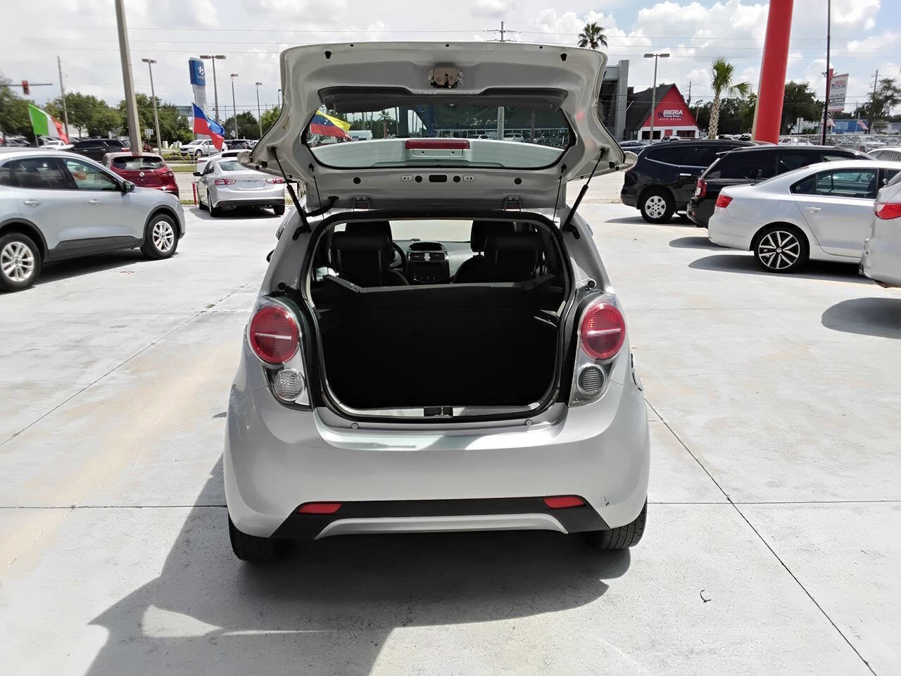 Used 2014 Chevrolet Spark LT image 5