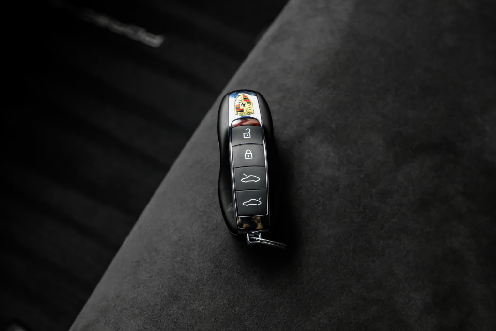Used 2020 Porsche 718 Cayman GT4 RWD image 45